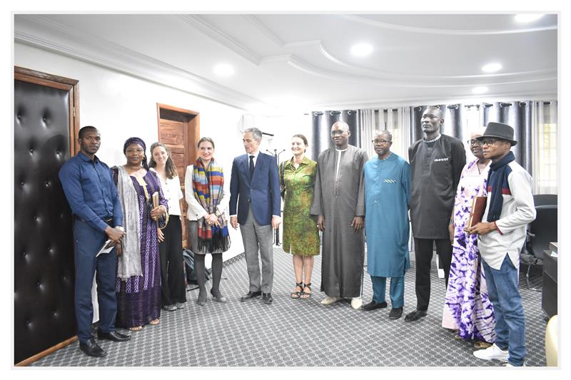 Visite de l’Ambassadeur de France au Sénégal à l’UGB