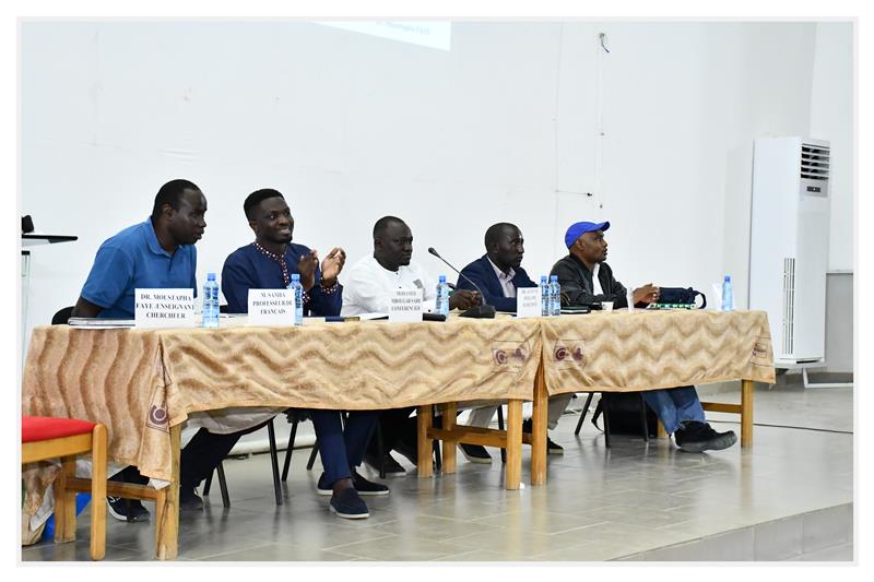 Conférence du Cercle des Étudiants de Français de l’UFR des Lettres et Sciences Humaines