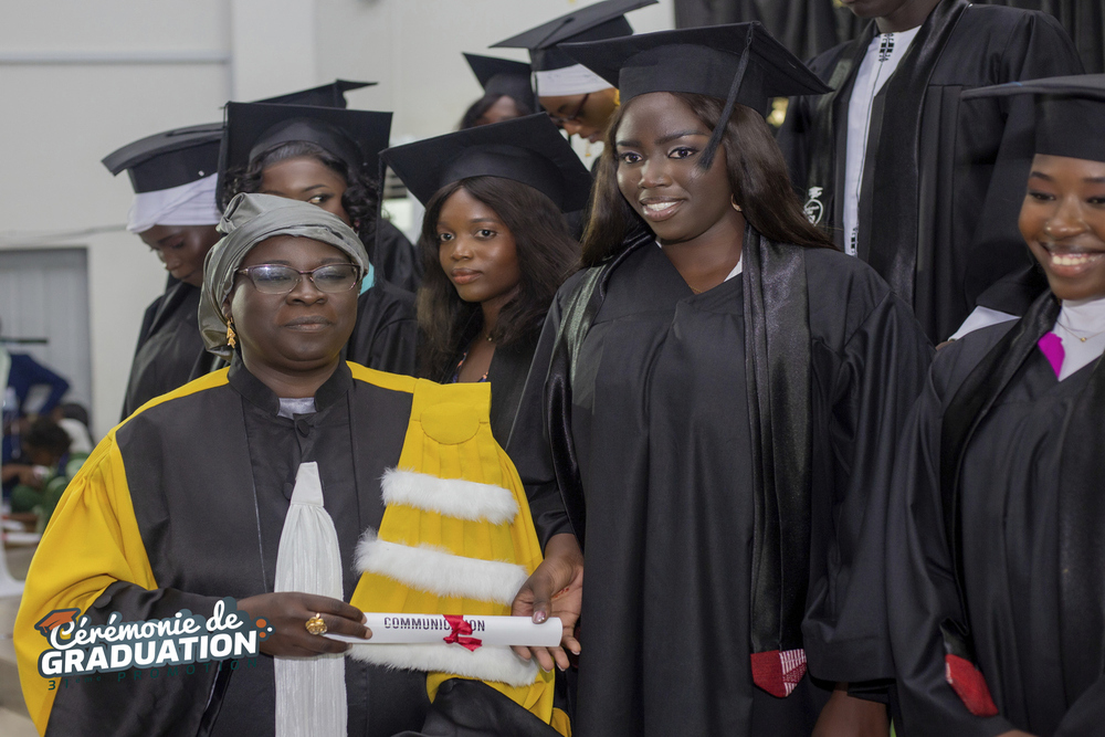 Première cérémonie de graduation de l’UFR CRAC : Un moment d’excellence et de célébration