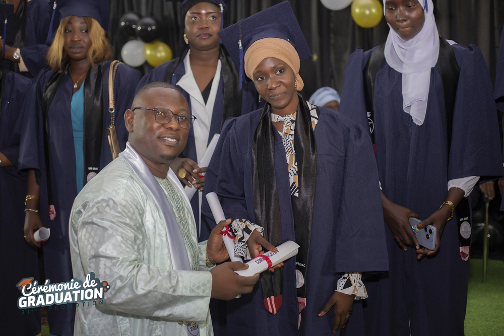 Première cérémonie de graduation de l’UFR CRAC : Un moment d’excellence et de célébration !