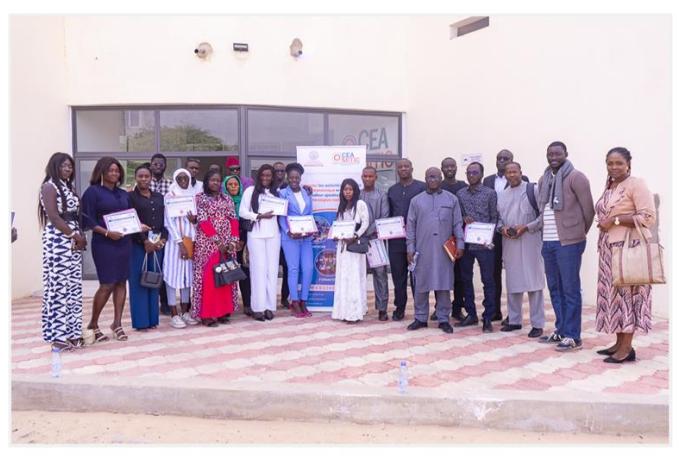 Cérémonie de remise d’attestation à la deuxième cohorte du certificat en marketing digital.