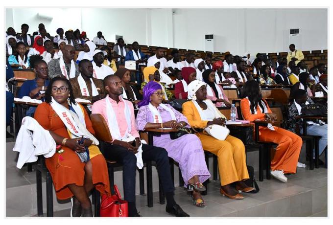 Cérémonie de graduation de la 1ere cohorte du programme UGB/PDCEJ.