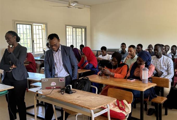 Visite de l’Université Carnegie Mellon Africa à l’UGB